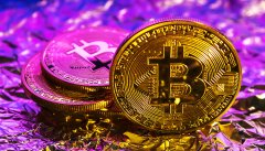 手握24万枚比特币撑起一个 