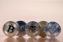 加密货币市场最新多维叙 