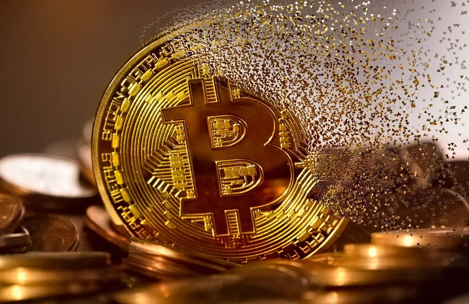 【美股盘前】Q2业绩超预期京东涨超2%；加密货币交易所Bullish涨超14%；柯达驳斥倒闭传闻；特朗普签署行政令放宽管制商业航天股多数上涨