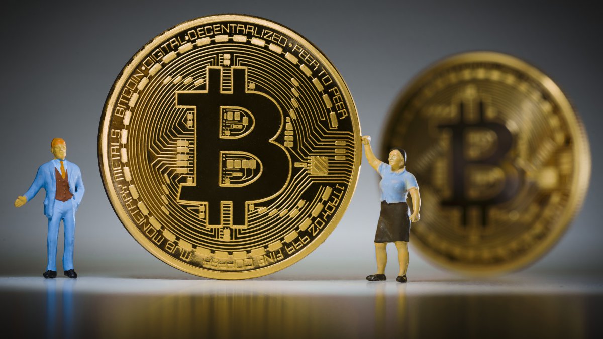 特朗普再次变卦恢复与欧盟90天谈判窗口比特币回升短时突破109000美元